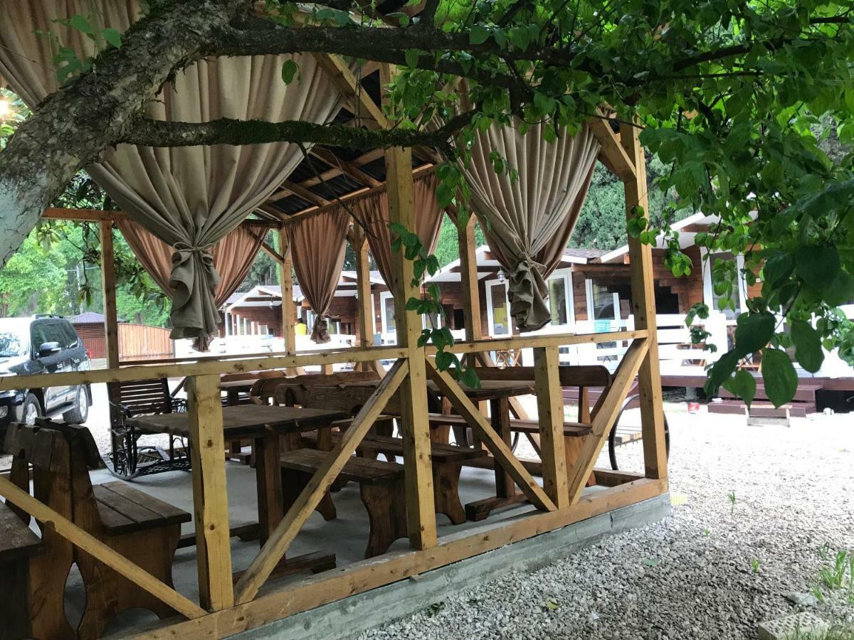 Hotel Гостевой Комплекс Парус New Athos Zewnętrze zdjęcie